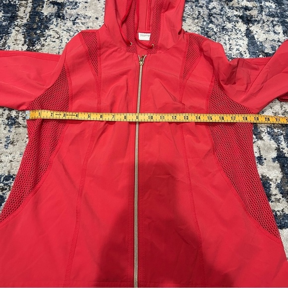 Chico’s Red Resort Mesh Lightweight Hooded Zip-Up Jacket Size Medium - Picture 8 of 10
